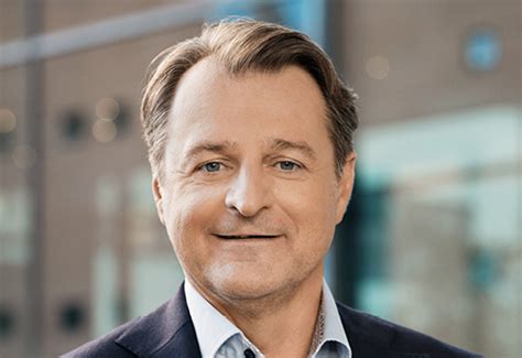 ceo of pandora